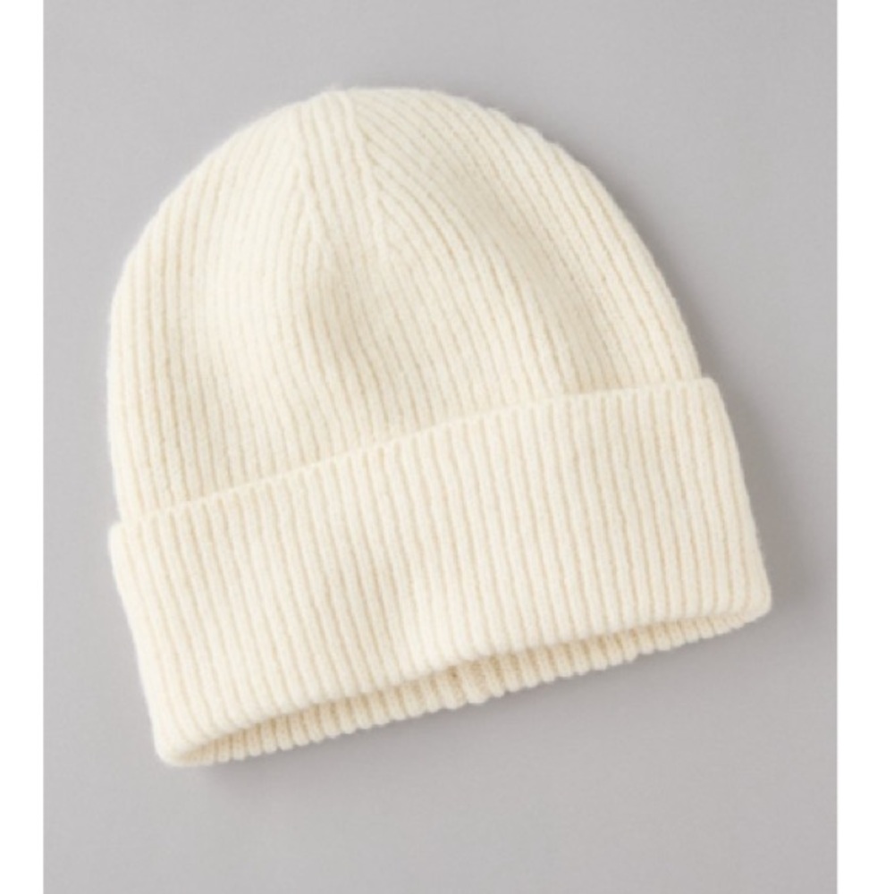 American Eagle Bestie Beanie